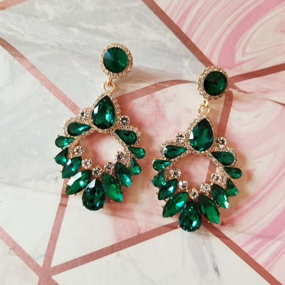 Green gemstones rhinestone earrings,  custom jewelry - Picture 1 of 12